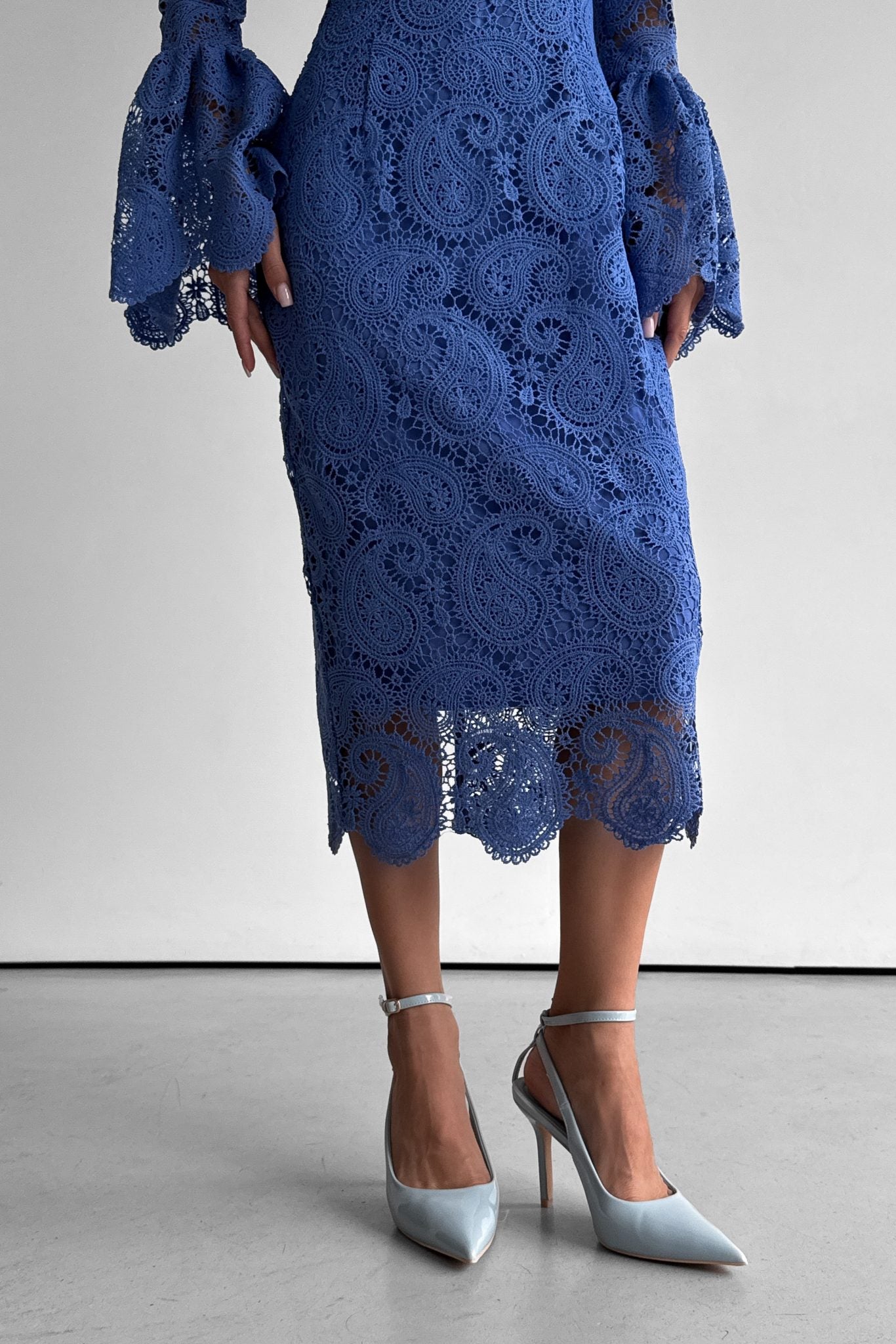 Lace Bodycon Midi Dress