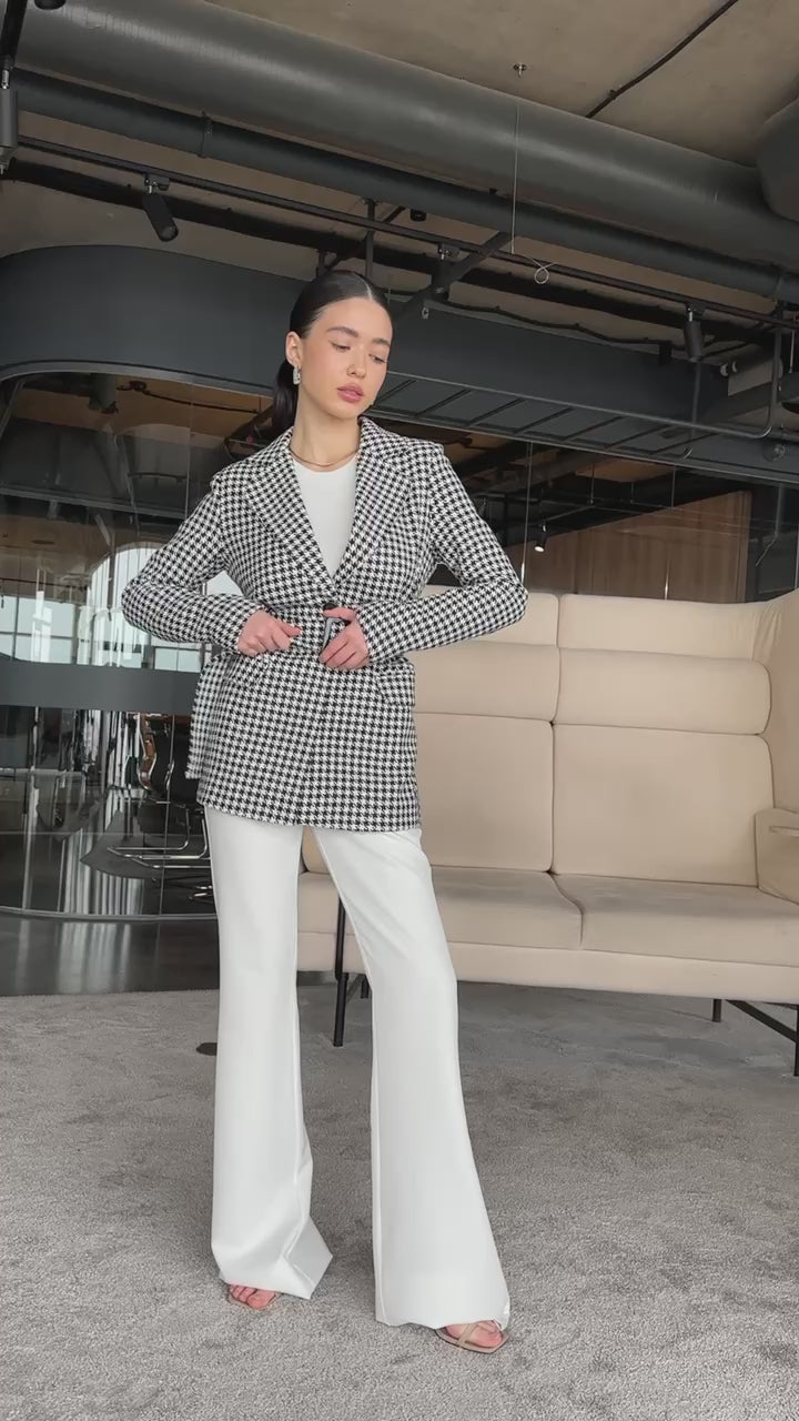 Timeless Edge Blazer