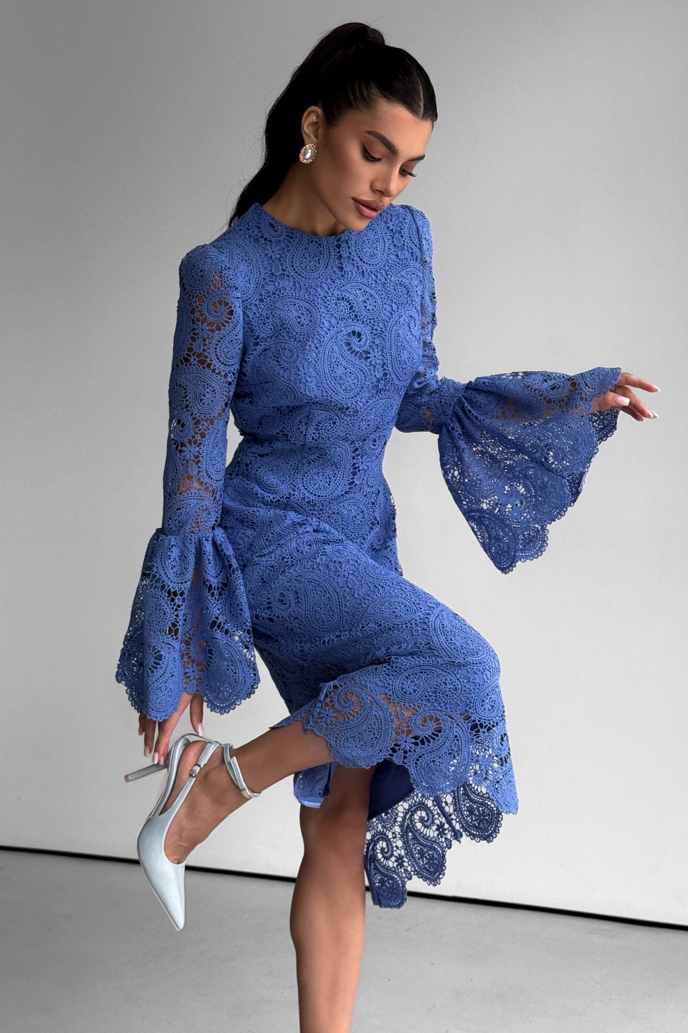 Lace Bodycon Midi Dress
